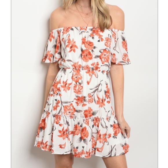 Dresses & Skirts - Orange & White Floral Dress